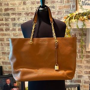 MICHAEL KORS HANDBAG